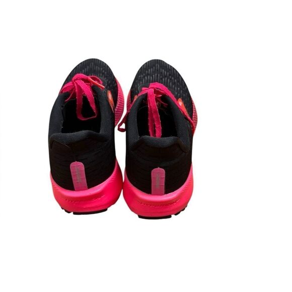 Amazon.com | Brooks Women Brooks Hyperion Tempo sneakers in Black/Pink 8.5